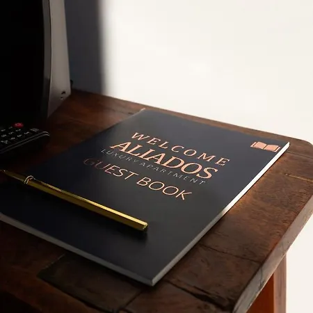 Welcome Aliados A Noble In Heart Apartament Porto