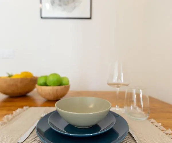 Welcome Aliados A Noble In Heart 아파트 *